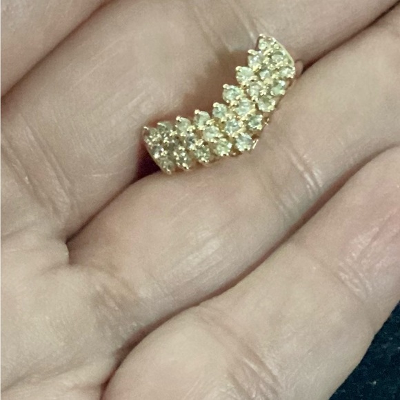 K18 V Ring with Natural Diamond 0.50 Carat - Picture 10 of 13